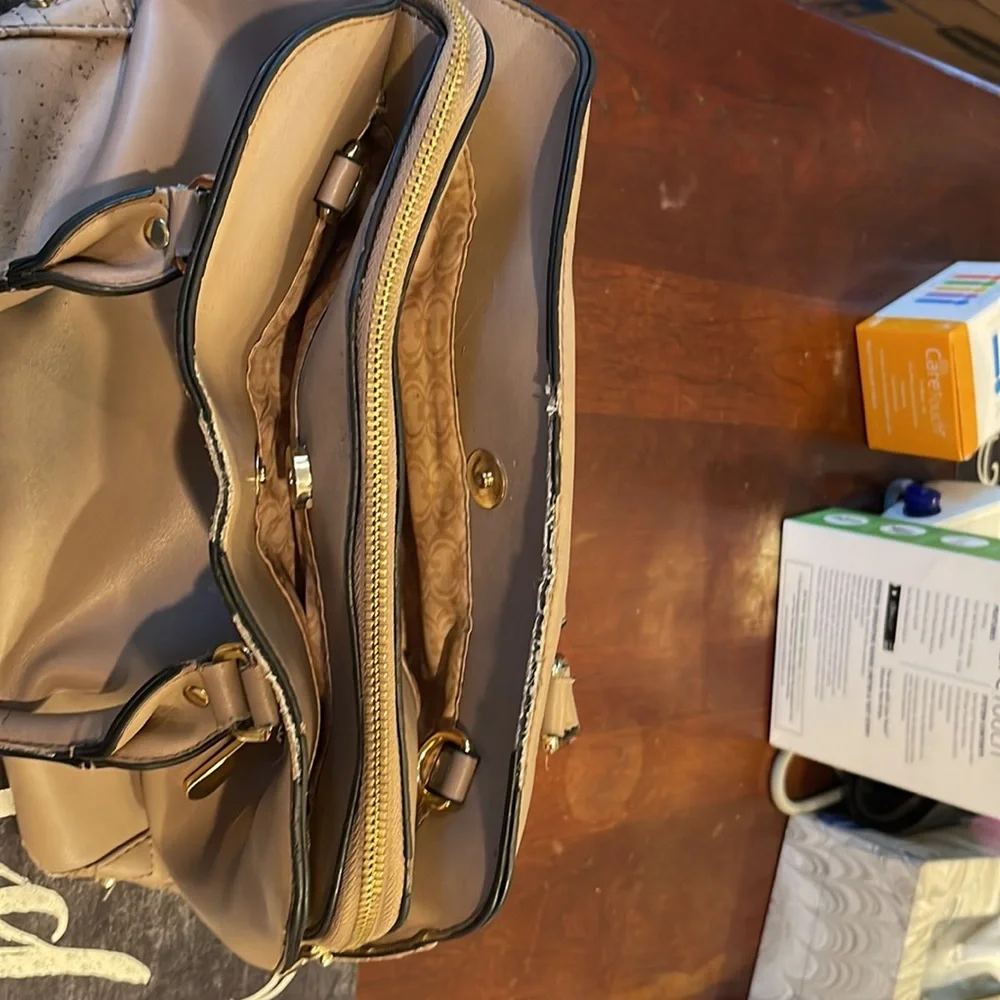 Purse - Picture 3 of 3
